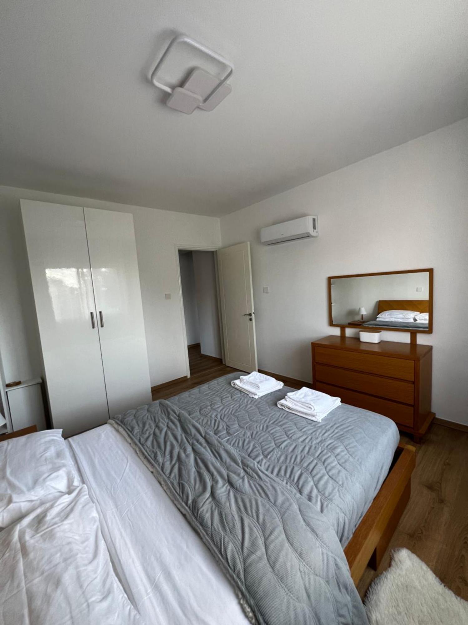 Iris Village Grand Apartment Paphos Exterior photo